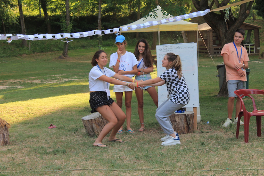 Village Camps International Summer Camp Ard&egrave;che, France 2019-07-26 https://www.villagecamps.com/journals_admin/images/2166-7257-TalentShow9 copy.jpg